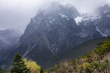 雪景风光摄影照片_旅游区自然风光风景摄影图