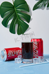冰饮可乐摄影图