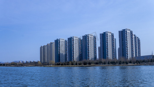 城市风景之沿海高楼摄影图