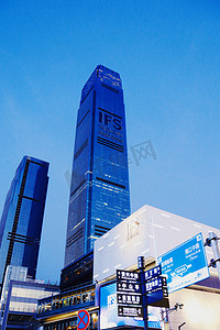 长沙地标建筑国金中心IFS摄影图