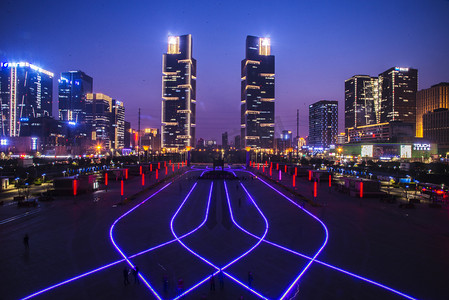 郑州城市夜景的光绘摄影图