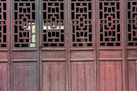 木头摄影照片_古代复古中国风木质门摄影图