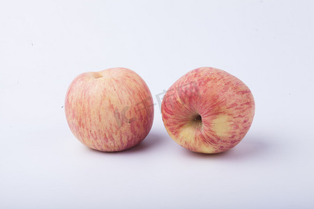 红色脆脆苹果摄影图