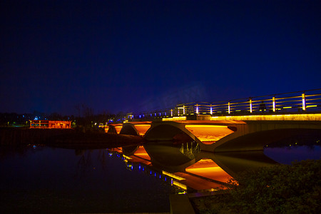 公园夜拍之桥的风景摄影图