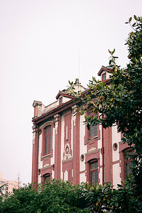 上海交大复古建筑摄影图