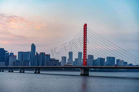 杭州地标建筑西兴大桥摄影图