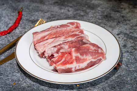 生鲜食材猪肋排摄影图