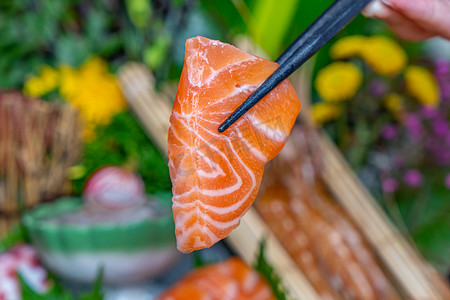 美食三文鱼摄影图