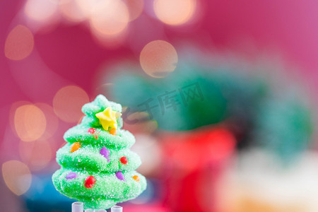 圣诞节装饰糖果光斑摄影图