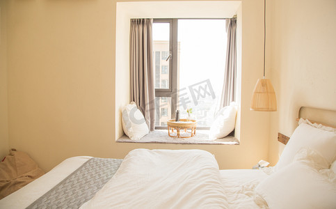 欧式边框免费下载摄影照片_室内家居民宿大床吊灯简约欧式