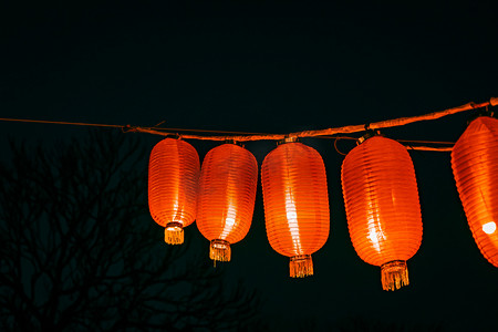 中国灯笼，灯笼，春节，夜晚