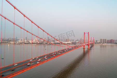武汉城市建筑鹦鹉洲长江大桥大气航拍摄影图