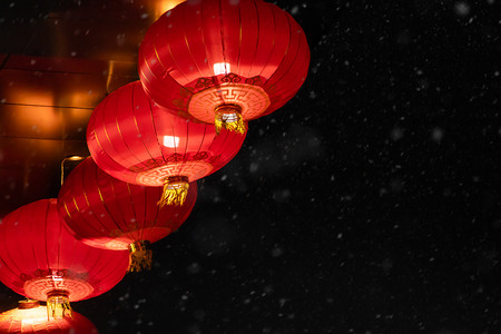 中国年摄影照片_红色冬天中国年灯笼