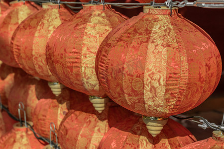 红色冬天中国年红灯笼