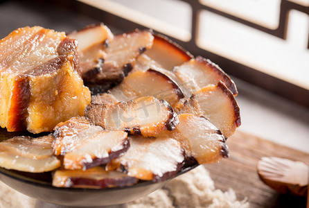 腌肉美食新年熟食春节腊肉摄影图配图