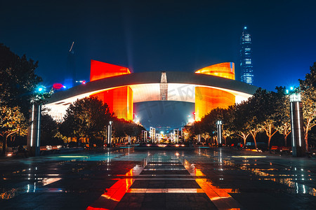 市民中心摄影照片_城市建筑夜景深圳市民中心城市风光摄影图配图