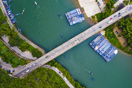 漓江清晨桥梁建筑空中摄影用无人机航拍摄影图配图