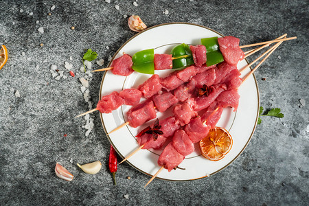 餐饮美食晚餐鲜肉串烧烤摊烧烤摄影图配图