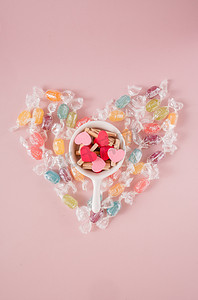 糖果少女甜食零食心形摆拍摄影图配图