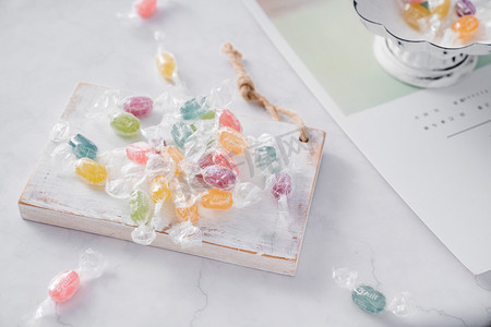 甜品零食食品彩色糖果摄影图配图