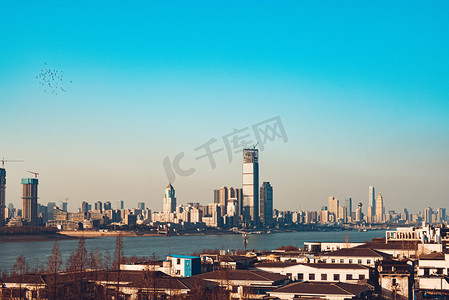 武汉城市建筑晴天城市建筑司门口仰拍摄影图配图