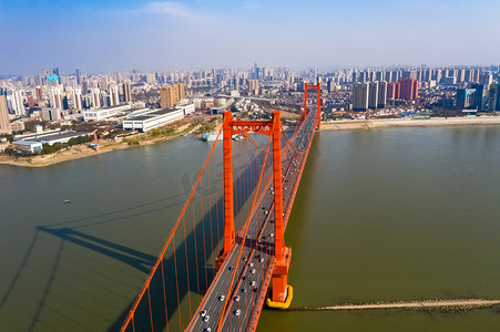武汉城市建筑晴天建筑鹦鹉洲大桥航拍摄影图配图
