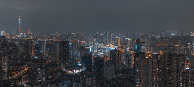 广州城市夜景晚上城市建筑楼顶俯瞰摄影图配图