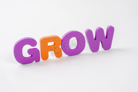 字母grow英文拼写生长启蒙益智玩具摄影图配图
