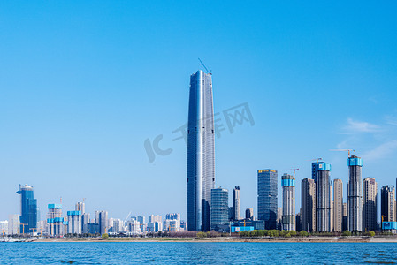 武汉城市建筑晴天建筑群606大厦仰拍摄影图配图