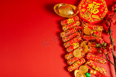 金币红包摄影照片_新年过年春节喜庆红包金元宝静物