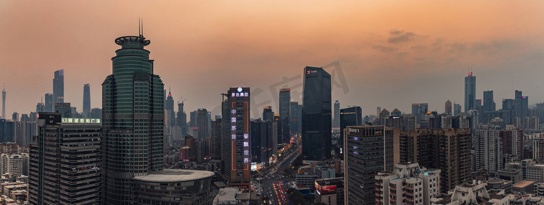 摄影照片_广州城市建筑全景傍晚建筑群天台俯视摄影图配图