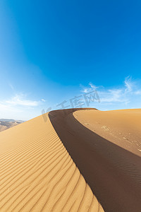 线条组成的花纹摄影照片_沙漠风景下午沙漠室外旅游摄影图配图