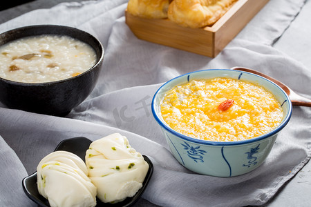 养胃摄影照片_早餐中餐传统早点小米粥黄色白粥摄影图配图