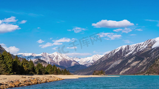 景点摄影照片_西藏著名然乌湖自然风景旅游景点景色天空云朵