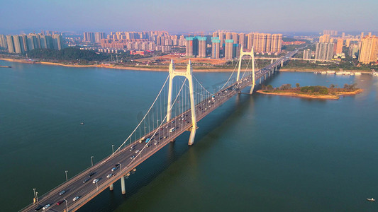 长沙三汊矶大桥城市建设交通车流
