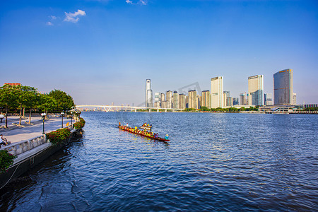 广州珠江琶洲大桥龙舟龙船摄影图配图