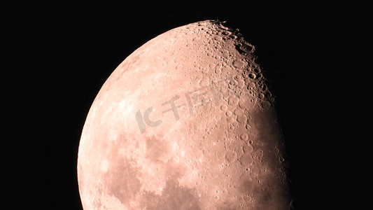 月球摄影照片_高清月球表面望远镜