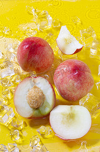 水果蔬果水蜜桃桃子新鲜桃子摄影图配图