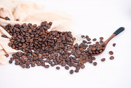 咖啡豆勺子摄影图