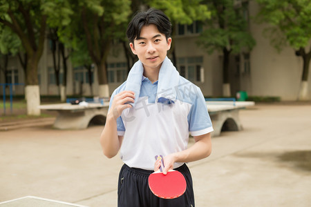 男生帅哥乒乓球球桌校园摄影图配图