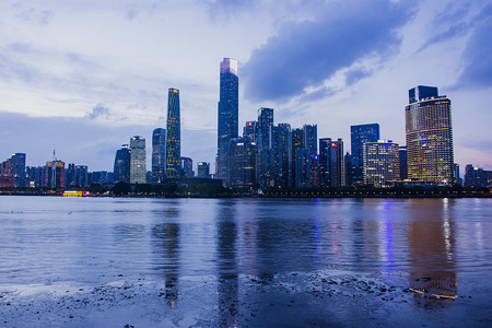 广州珠江海心沙美术博物馆夜景摄影图配图