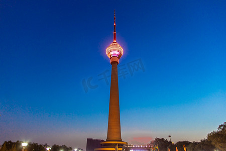 北京中央电视塔灯光闪烁城市建筑帝都摄影图配图