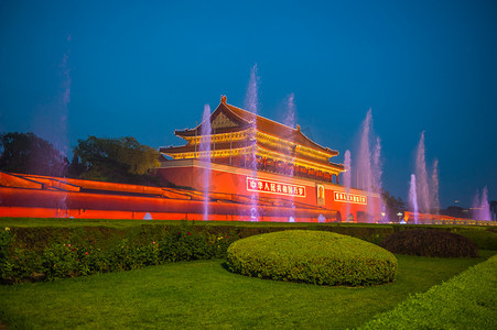 北京夜景天安门街道古迹摄影图配图