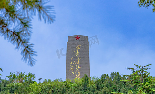 建党百年白昼革命烈士纪念塔户外前景拍摄摄影图配图
