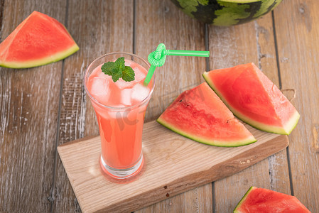 西瓜西瓜汁夏日水果素材摄影图配图