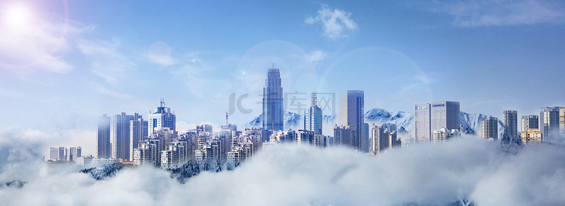 蓝天背景图片_蓝色云端城市背景