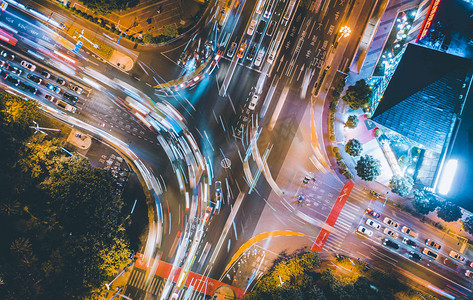 城市夜晚十字路口车流航拍空中无人机摄影图配图