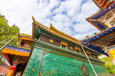 青海西宁塔尔寺藏族佛教建筑摄影图配图