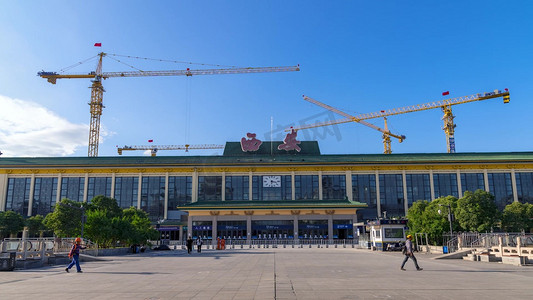 陕西城市建筑摄影照片_西安城市地标建筑火车站西安站