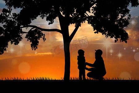 父亲节夕阳父亲与孩子树下呵护摄影图配图
